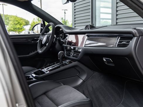 New 2026 Porsche Macan GTS AWD/4WD image 49