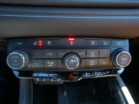 Used 2025 Dodge Durango SRT Hellcat AWD/4WD image 32
