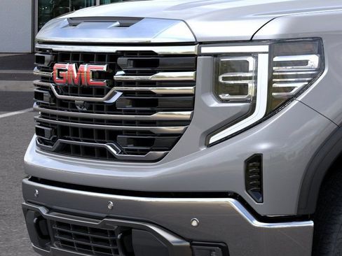New 2026 GMC Sierra 1500 SLT w/ SLT Premium Plus Package AWD/4WD image 7