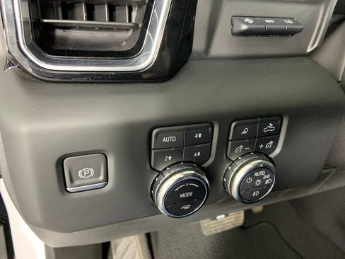 Used 2022 GMC Sierra 1500 Denali w/ Denali Reserve Package AWD/4WD image 29