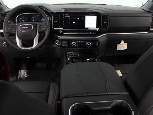 New 2026 GMC Sierra 1500 SLT image 10