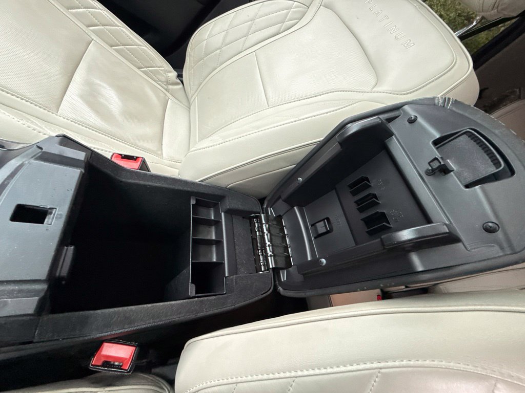 Used 2016 Ford Explorer Platinum AWD/4WD image 24