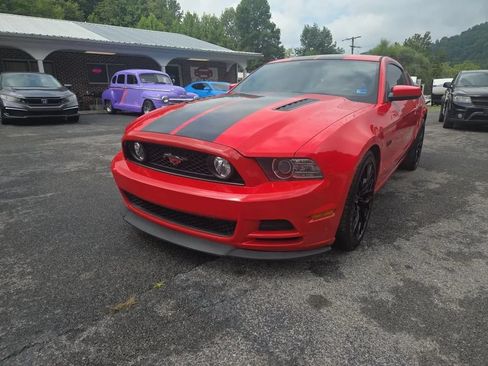 Used 2014 Ford Mustang GT Premium w/ Electronics Package RWD image 2