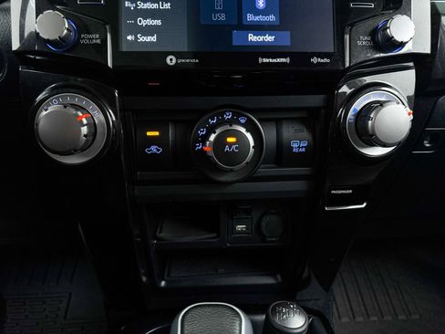 Used 2020 Toyota 4Runner TRD Off-Road Premium w/ Moonroof Package image 17