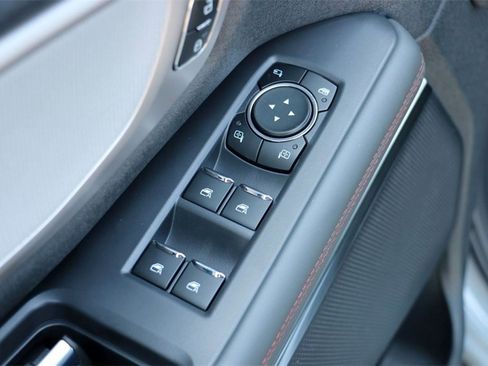 New 2025 Ford Expedition Active image 15