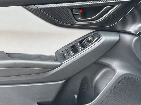 Used 2019 Subaru Crosstrek 2.0i Premium image 12