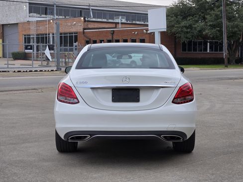 Used 2018 Mercedes-Benz C 300 4MATIC Sedan image 8