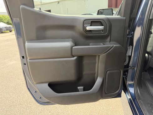 Used 2021 Chevrolet Silverado 1500 Custom AWD/4WD image 22