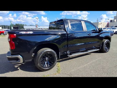 Used 2021 Chevrolet Silverado 1500 LT w/ Safety Package AWD/4WD image 8