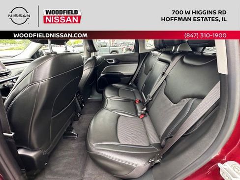 Used 2022 Jeep Compass Latitude AWD/4WD image 29