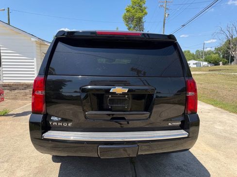 Used 2017 Chevrolet Tahoe Premier RWD image 5