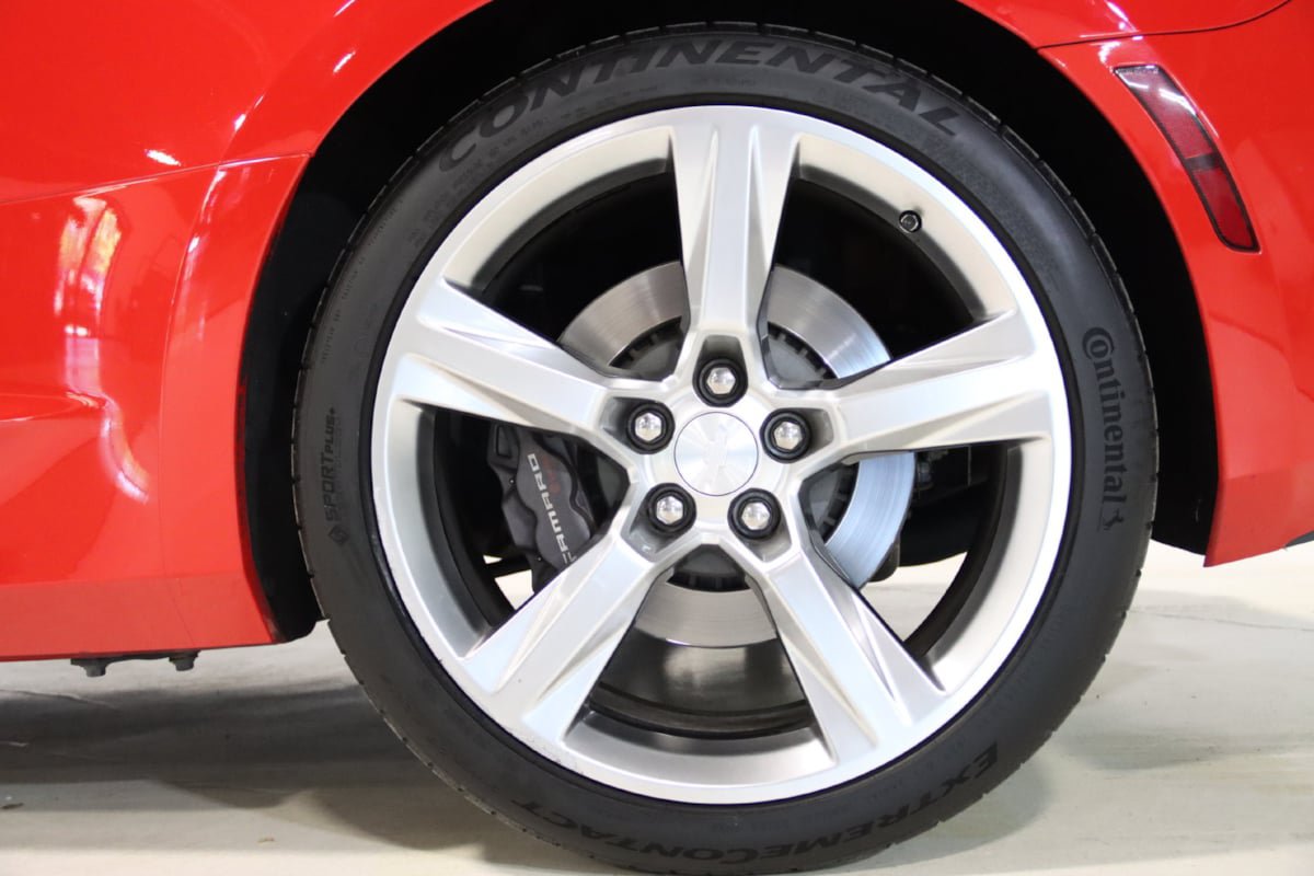 Used 2018 Chevrolet Camaro SS RWD image 87