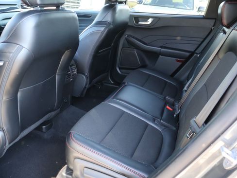 Used 2025 Ford Escape ST-Line AWD/4WD image 17