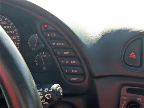 Used 2004 Chevrolet Corvette Coupe image 13