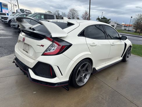 Used 2017 Honda Civic Type R image 11