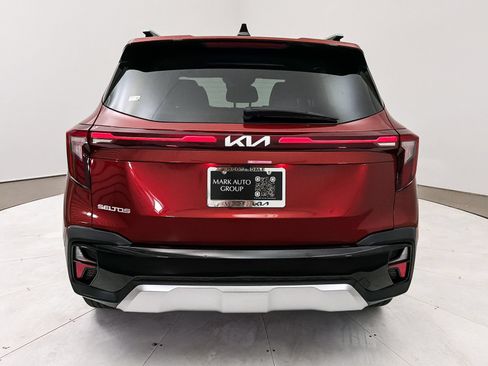 Certified 2025 Kia Seltos S FWD image 15