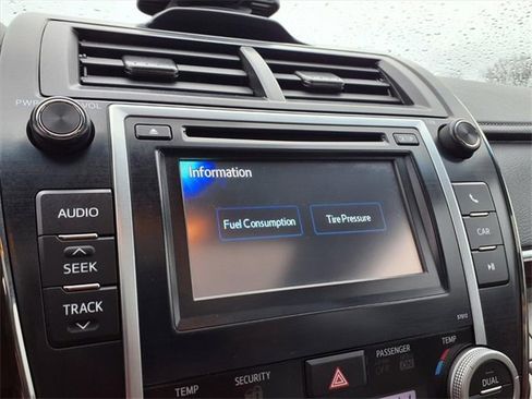 Used 2012 Toyota Camry XLE image 54