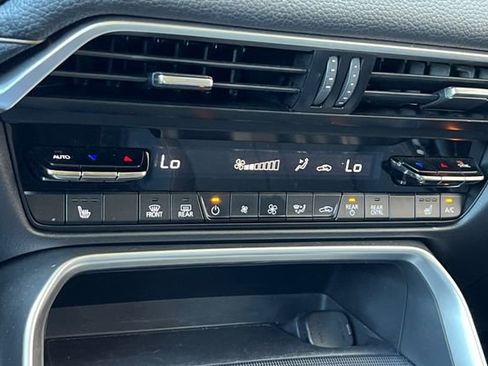 Certified 2024 MAZDA CX-90 Plug-In Hybrid w/ Preferred image 25