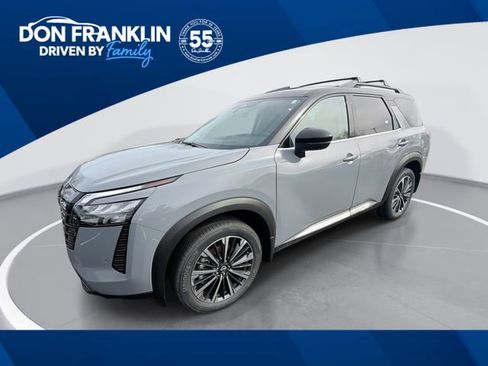 New 2026 Nissan Pathfinder Platinum w/ Cargo Package AWD/4WD image 1