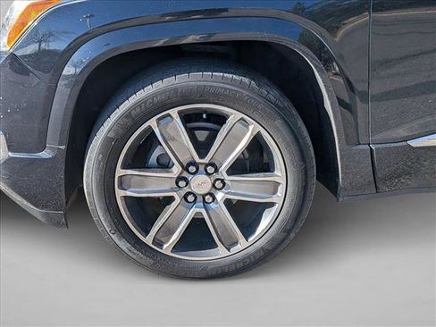 Used 2017 GMC Acadia Denali w/ Technology Package image 9