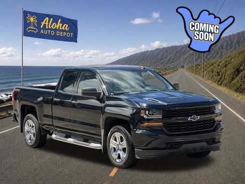 Used 2019 Chevrolet Silverado 1500 Custom w/ LPO, Essentials Package AWD/4WD image 5