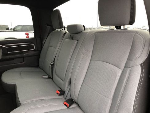 Used 2024 RAM 2500 Big Horn w/ Bed Utility Group image 11