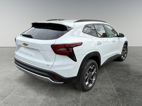 New 2026 Chevrolet Trax LT w/ Driver Confidence Package image 5