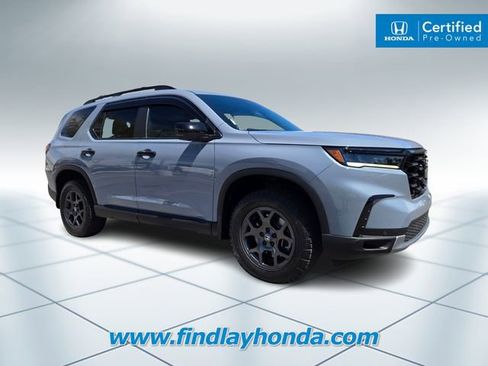 Certified 2023 Honda Pilot TrailSport image 3