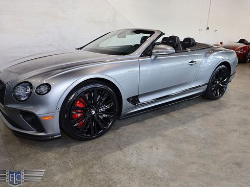 Used 2022 Bentley Continental GT Speed image 12
