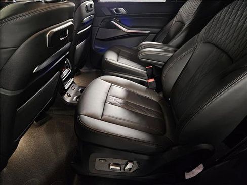 Certified 2024 BMW X7 M60i w/ Executive Package image 17