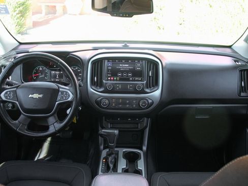 Used 2021 Chevrolet Colorado LT w/ LT Convenience Package image 25