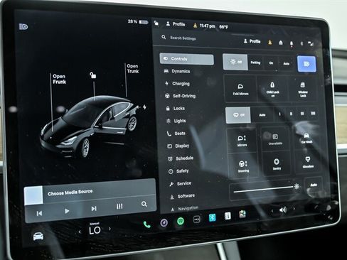 Used 2018 Tesla Model 3 Long Range AWD/4WD image 27