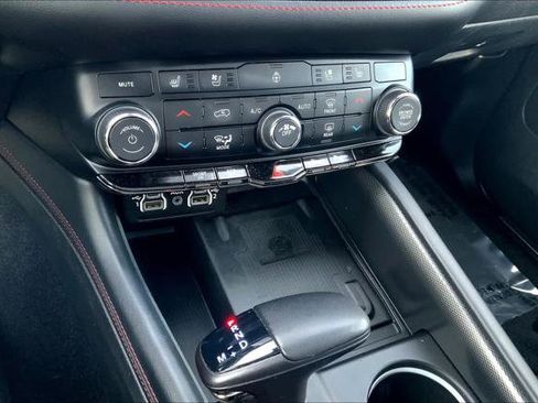 Certified 2024 Dodge Durango R/T image 31