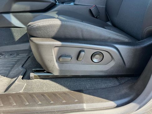 Used 2024 Chevrolet Colorado Trail Boss w/ Technology Package image 15