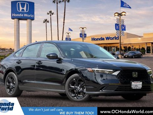 Certified 2025 Honda Accord SE image 1