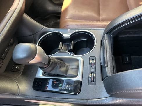 Used 2017 Toyota Highlander Limited Platinum image 7
