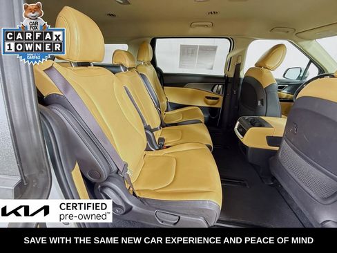 Used 2024 Kia Carnival LX FWD image 32