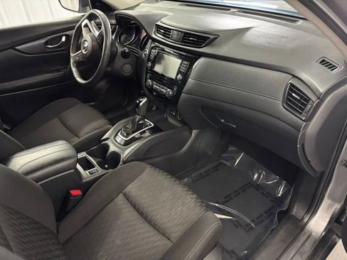 Used 2020 Nissan Rogue SV AWD/4WD image 24