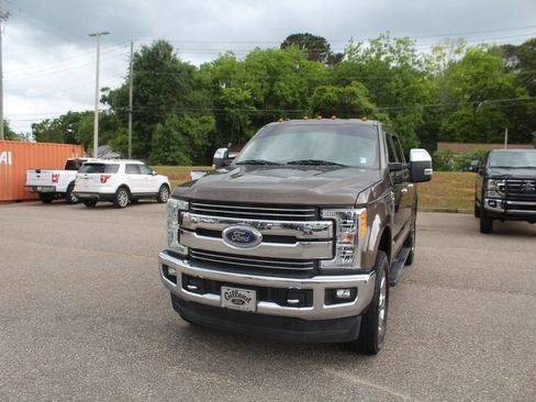Used 2017 Ford F250 Lariat w/ Chrome Package AWD/4WD image 7