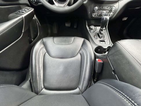 Used 2022 Jeep Cherokee Latitude Lux AWD/4WD image 13