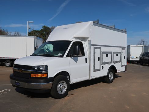 New 2025 Chevrolet Express 3500 w/ Power Convenience Package RWD image 3