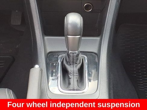 Used 2015 Subaru Crosstrek 2.0i Limited image 20