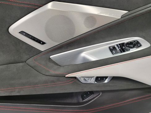 Used 2023 Chevrolet Corvette Stingray Premium Cpe w/ Z51 Performance Package image 23