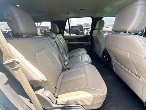 Used 2020 Ford Expedition Limited RWD image 32
