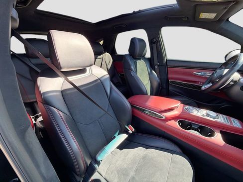 Used 2022 Genesis GV70 3.5T Sport w/ Sport Prestige Package image 31