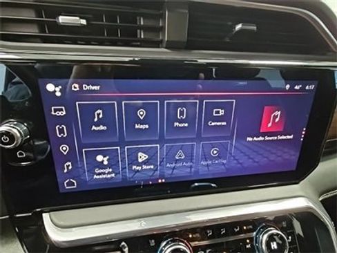 Used 2023 GMC Sierra 1500 Denali Ultimate image 13