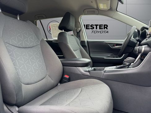 Certified 2023 Toyota RAV4 XLE AWD/4WD image 17