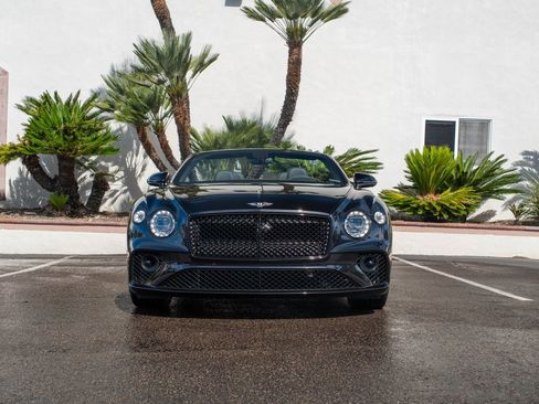 Used 2024 Bentley Continental GT S image 35