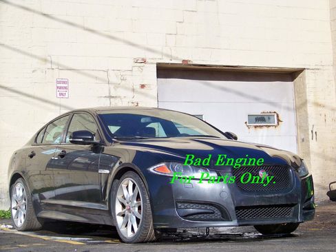 Used 2015 Jaguar XF Sport RWD image 4