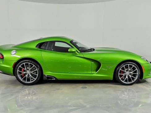 Used 2014 SRT Viper GTS RWD image 11